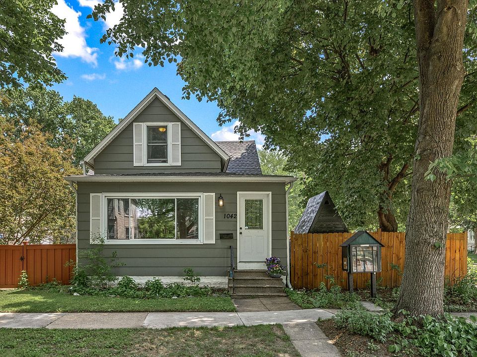 1st image of 1042 Churchill St