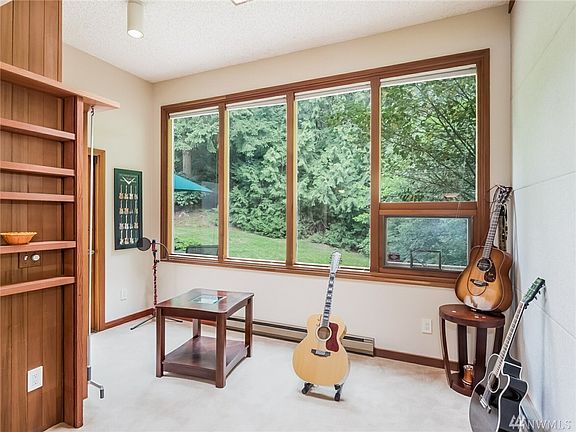 5th image of 2526 175th Ave NE