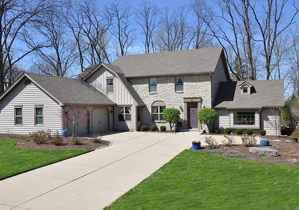 1st image of 161 Walnut Grove Dr