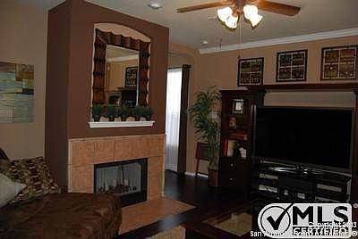 5th image of 505 Foxford Run Dr