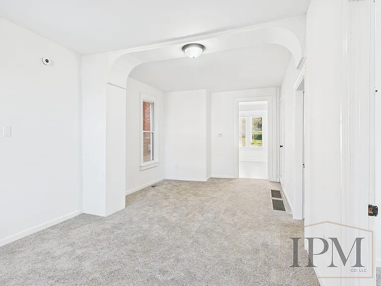 26 S Pine St — Photo 4