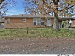 5704 Barbara Pl, Godfrey, IL 62035