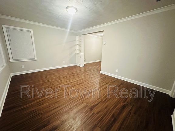 2nd image of 3146 Larkspur Dr