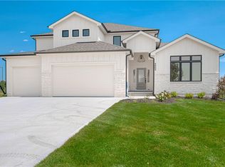 2003 Foxtail Point, Kearney, MO 64060