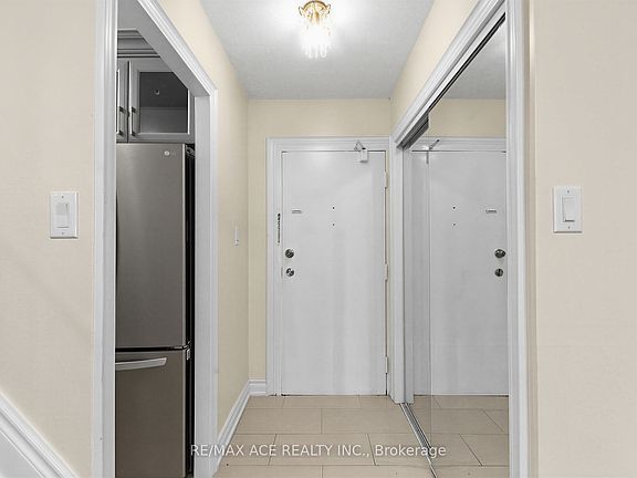 3rd image of 100 Mornelle Ct #1017