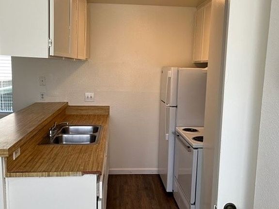 4th image of 8767 Mira Mesa Blvd APT 6
