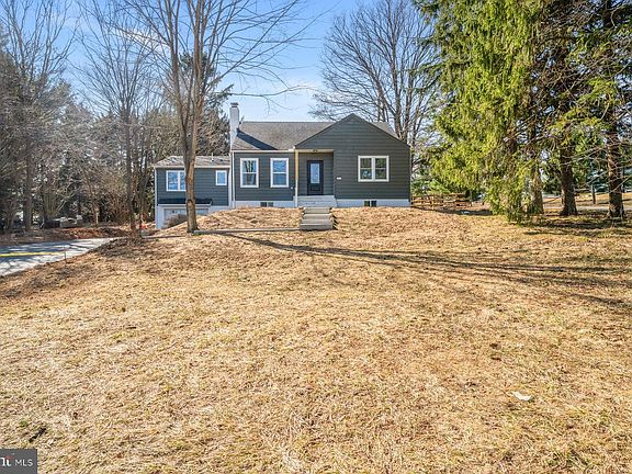 2nd image of 3170 Sykesville Rd