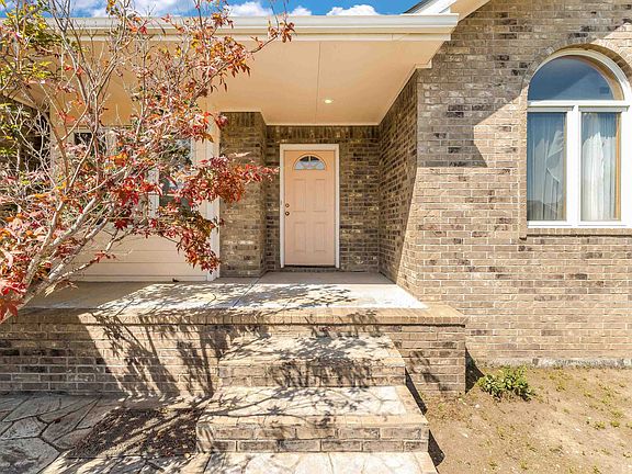 2nd image of 4327 N Barton Creek Cir