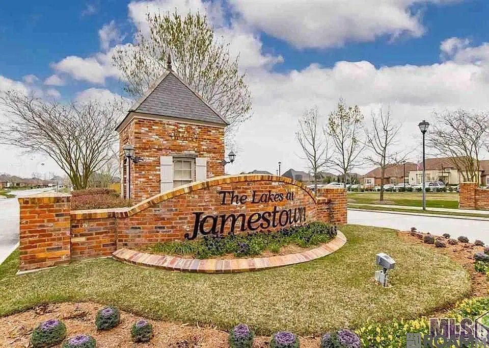 14638 Lake Town Dr