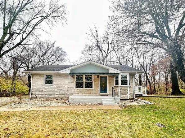 331 Chamberlin Ave, Fairview Heights, IL 62208