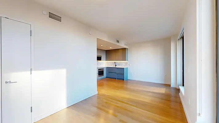 Rented by Bond New York | media 20