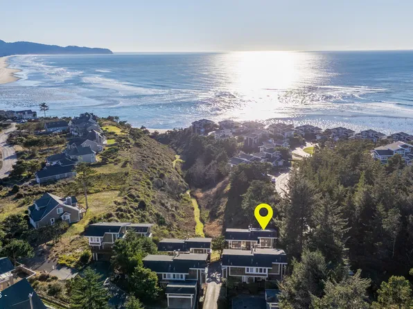 505 Capes Dr, Tillamook, OR 97141