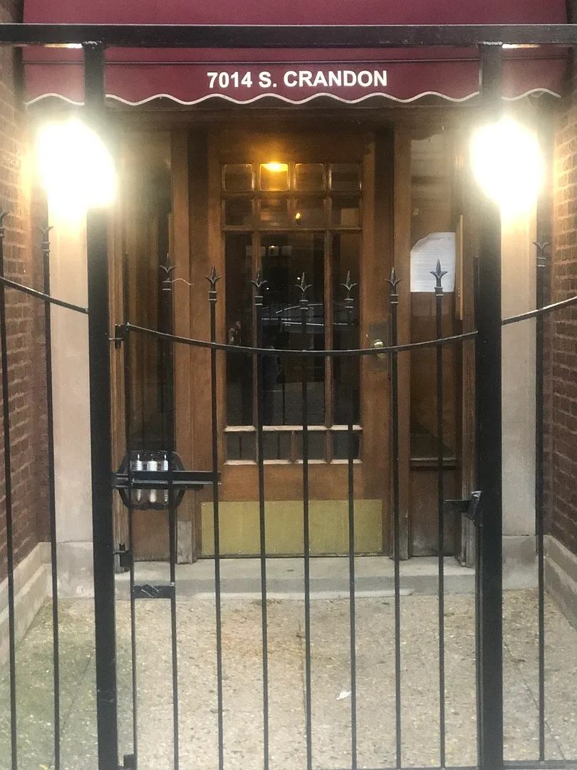 7014 S Crandon Ave #1 photo 1