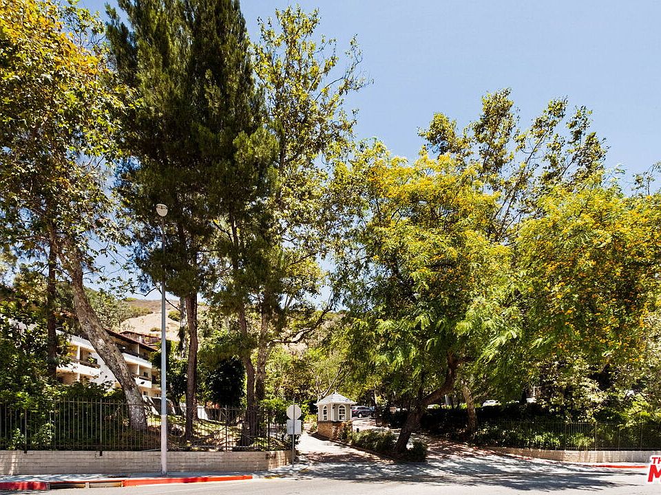1st image of 2700 Cahuenga Blvd E APT 4303