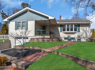 1120 Mohegan Rd, Wall Township, NJ 08736