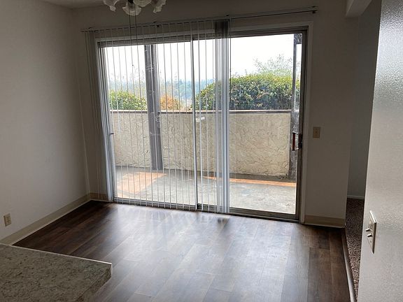 3rd image of 85 Grand Ave #2B-1Ba-910Sqft