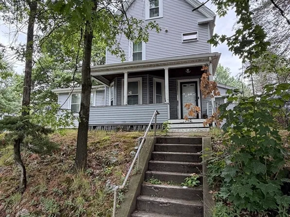 1240 Vfw Pkwy, West Roxbury, MA 02132