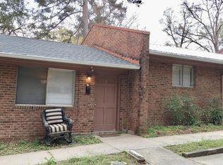 909 N Greensboro St APT C, Carrboro, NC 27510