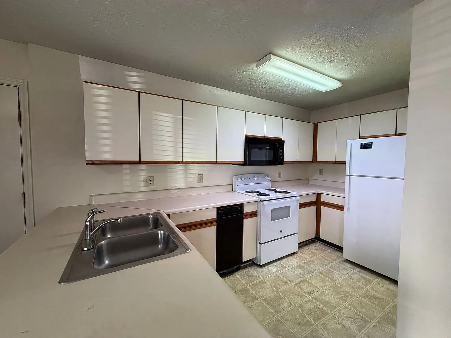 Shady Glenn Condo Unit 315-A — Photo 3