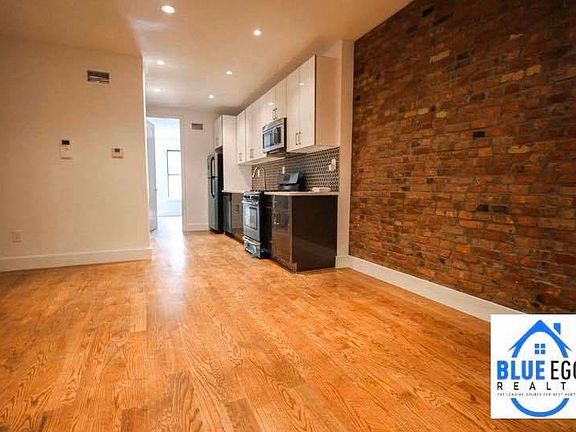 3rd image of 184 Rockaway Ave #1
