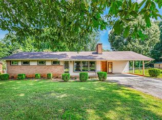 5810 Summit Ave, Browns Summit, NC 27214