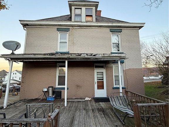 5th image of 540 S 9th St