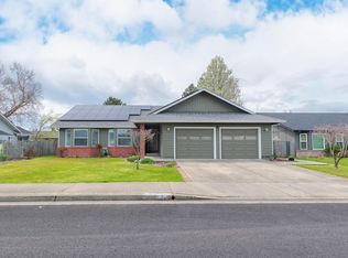 814 Mesman Dr, Grants Pass, OR