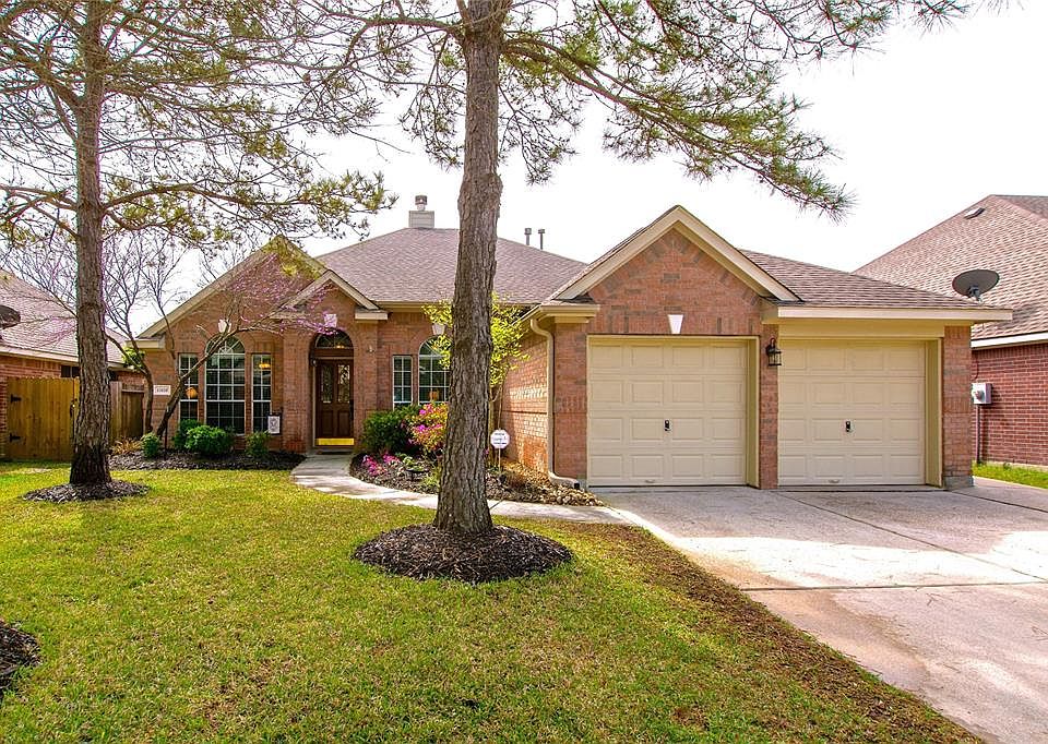1st image of 13118 Yaupon Holly Ln