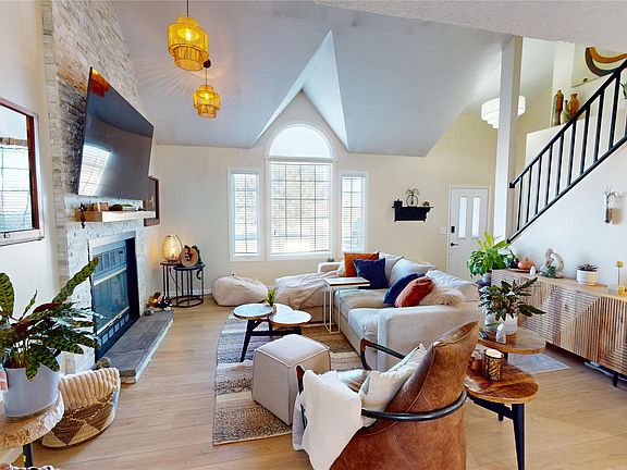 4th image of 1009 Ragan Rd