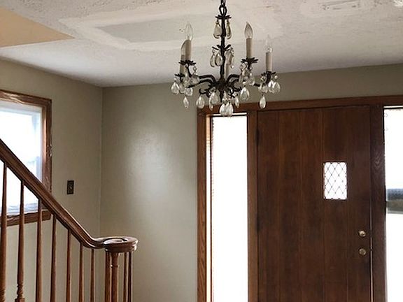 2nd image of 3800 Woodlawn Way