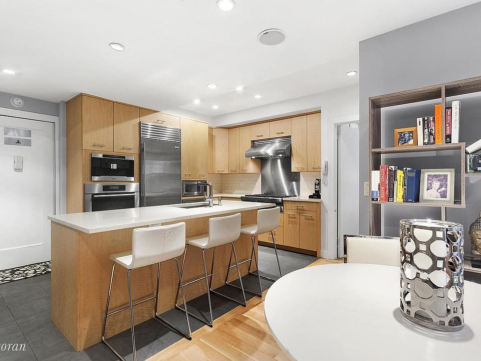 1st image of 210-218 W 19th St APT 1G