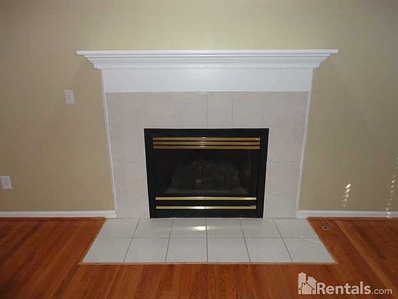 5th image of 946 Balsam Wood Ln