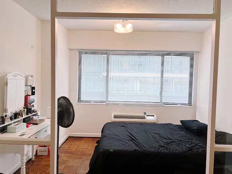 2141 I St NW #410 — Photo 5