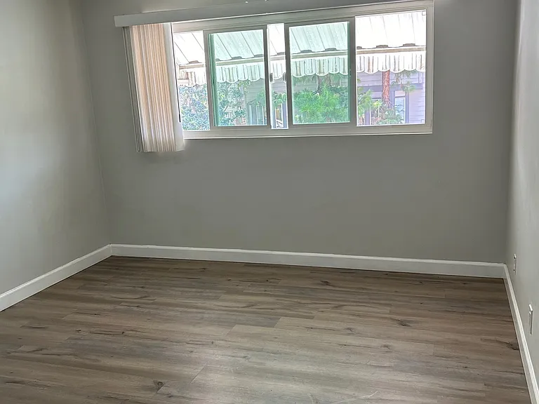 305 W Loraine St #C — Photo 7