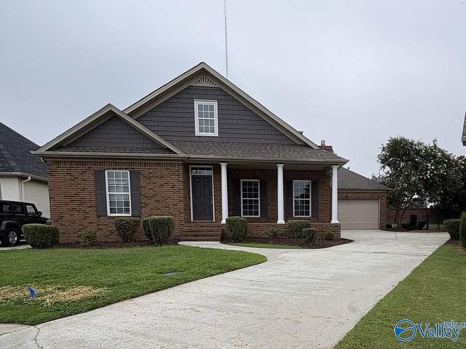 1st image of 304 Wickerberry Way