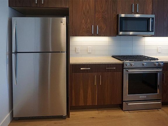 3rd image of 222 West Ave #2707