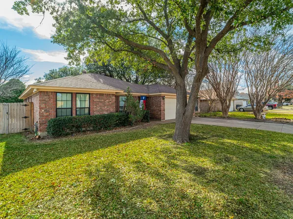 3745 Fairhaven Dr, Fort Worth, TX 76123