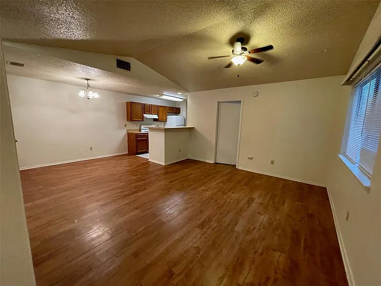 8005 W Gate Blvd #B — Photo 3
