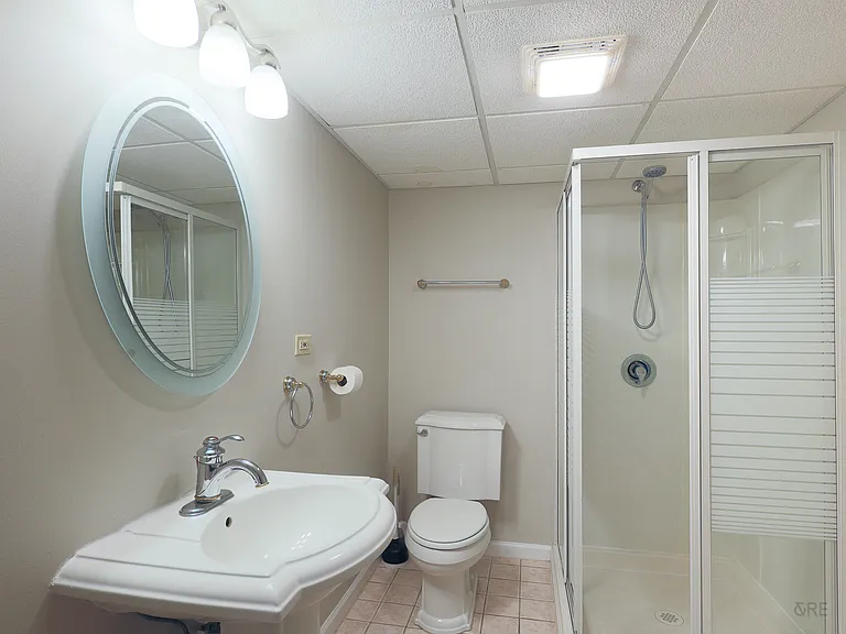 2436 Madiera Ln — Photo 28