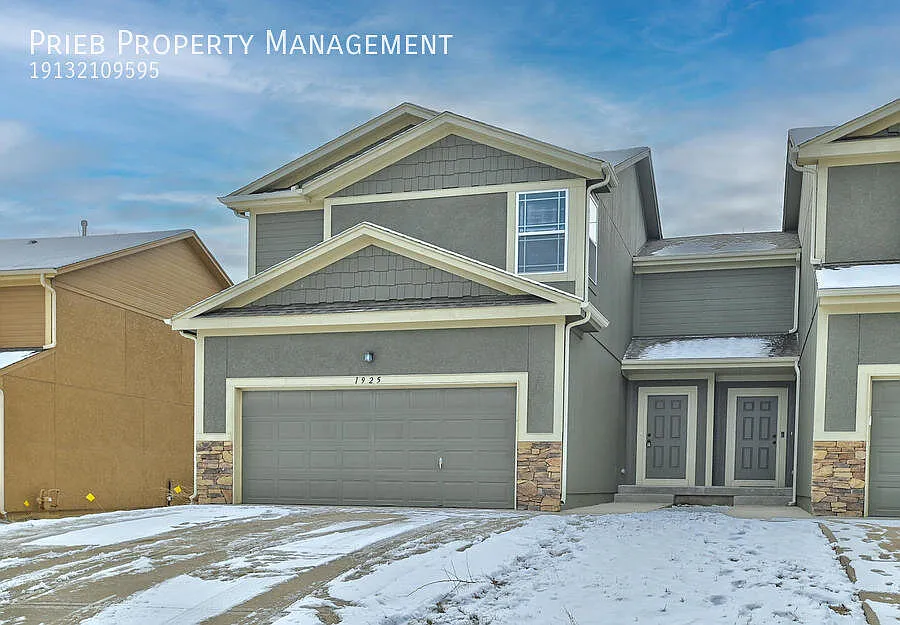 2132 W Forest Dr