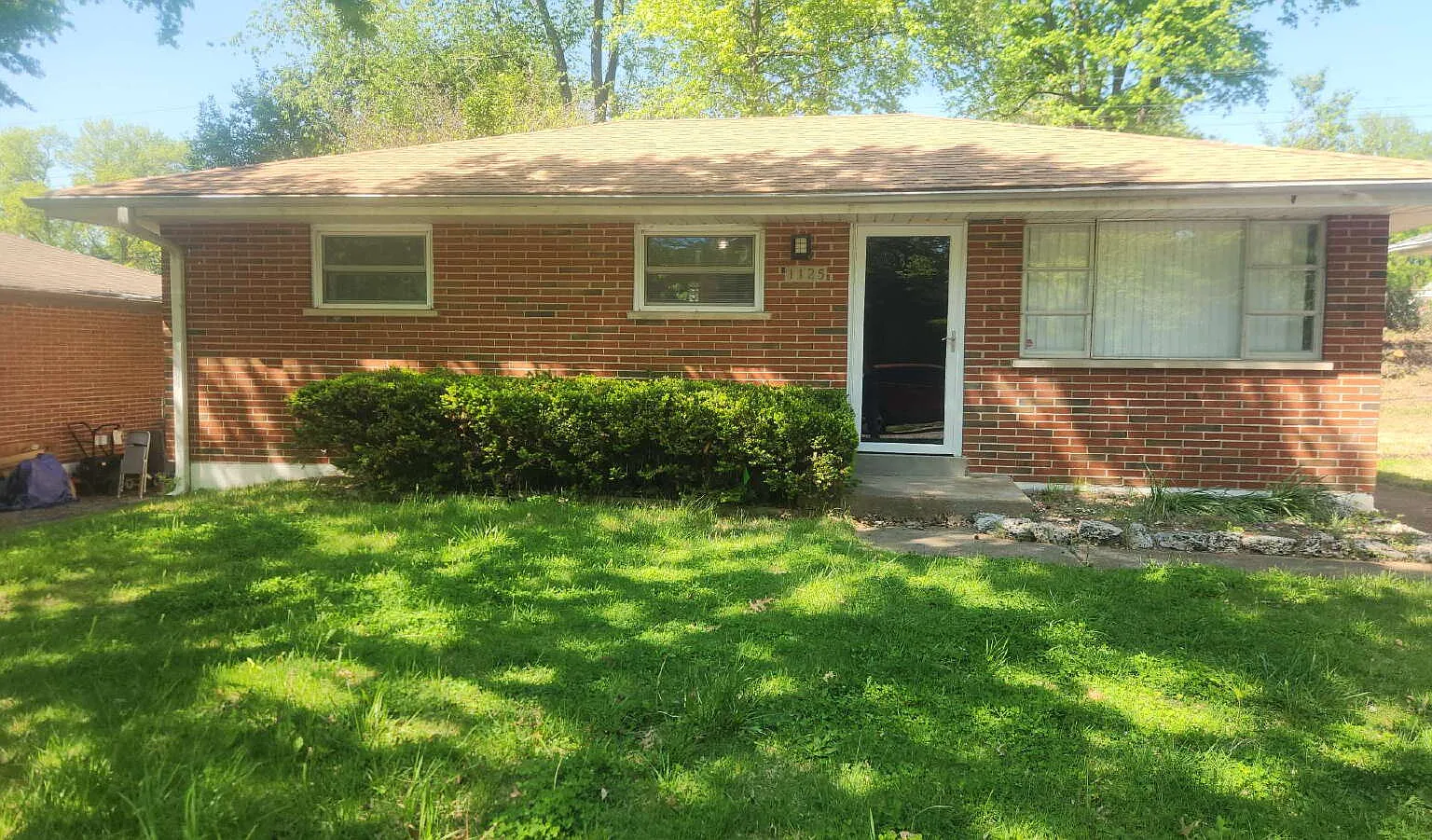 3 bed, 1.0 bath, $1,300 — Photo 1