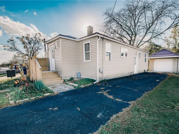 460 S 13th St, Indiana, PA 15701