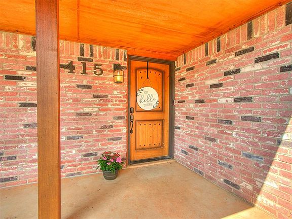 5th image of 415 E Mohr Ln