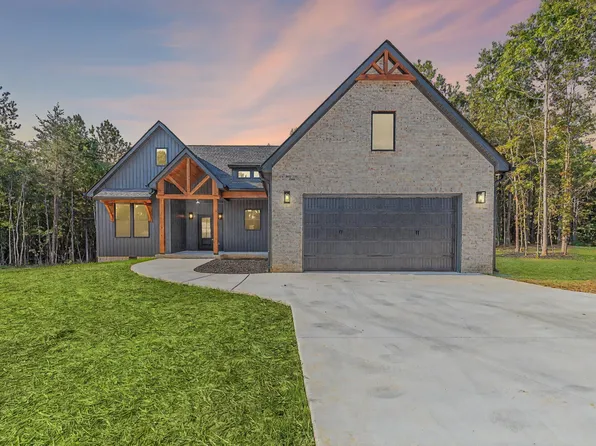 808 Gordy Cir, Tunnel Hill, GA 30755