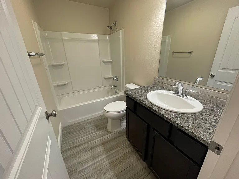 3719 Oakridge Ave — Photo 13