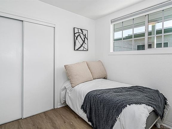5th image of 4263 33rd St