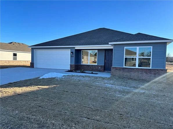 523 Kenneth St, Elkins, AR 72727
