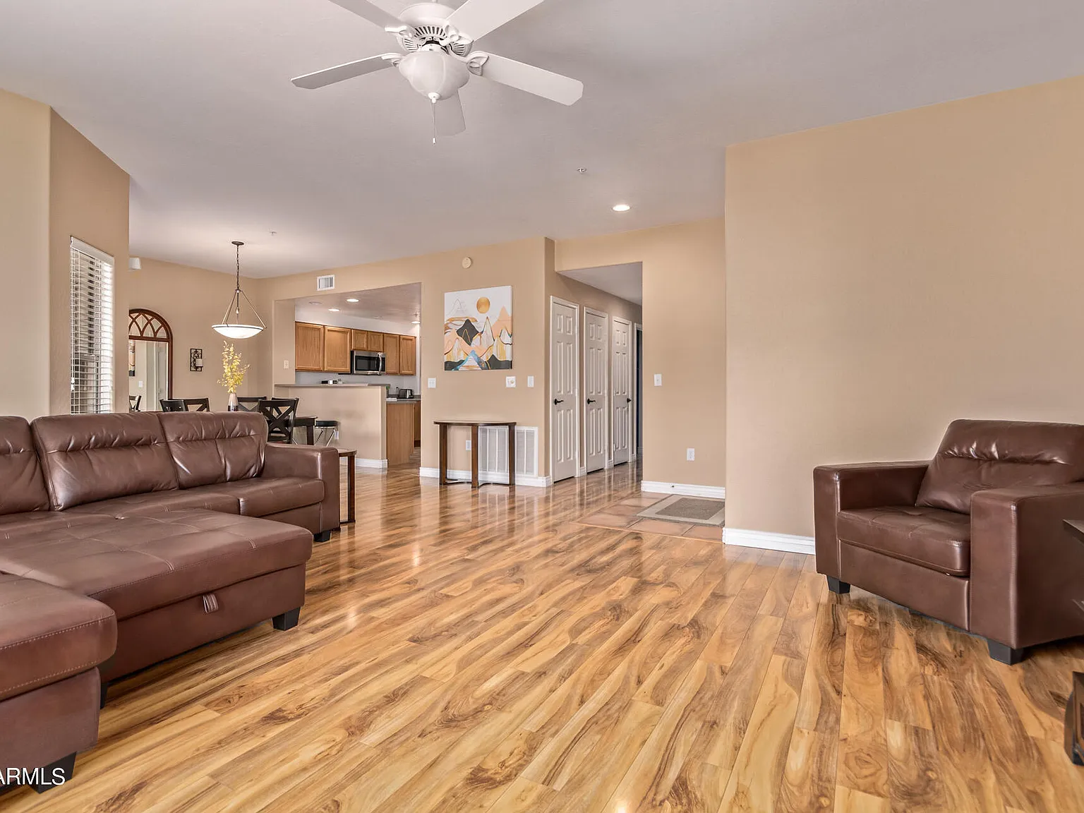 2 bed, 2.0 bath, 1403 sqft, $2,000 — Photo 4