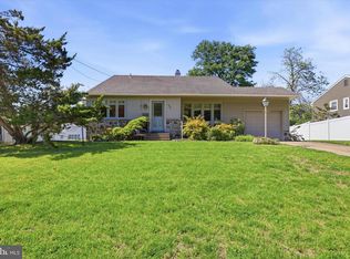 305 Tearose Ln, Cherry Hill, NJ 08003
