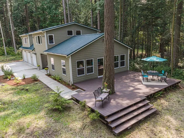 281 Mumby Road, Nordland, WA 98358